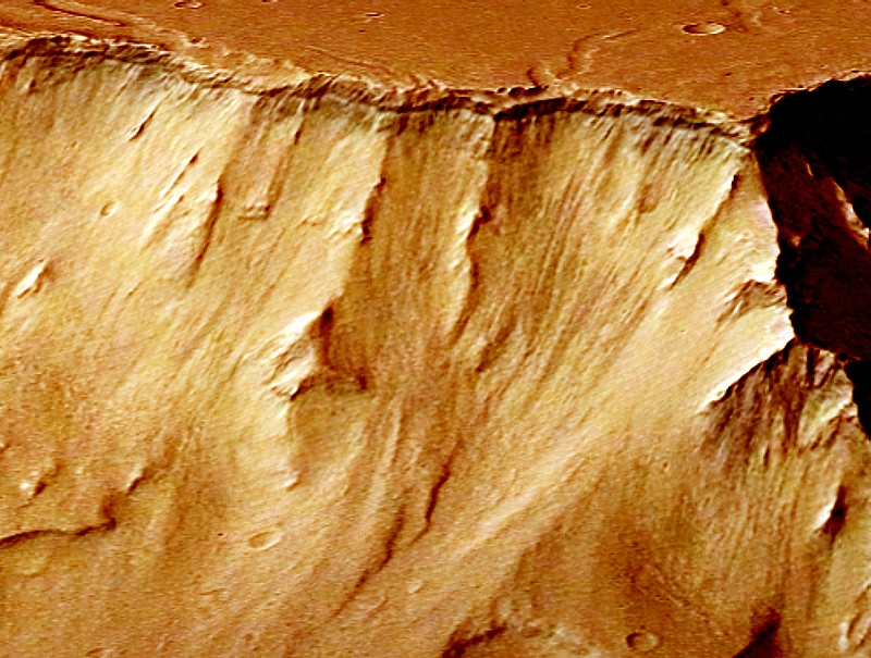 Perspective_view_in_Aurorae_Chaos_Ganges_Chasma détail
