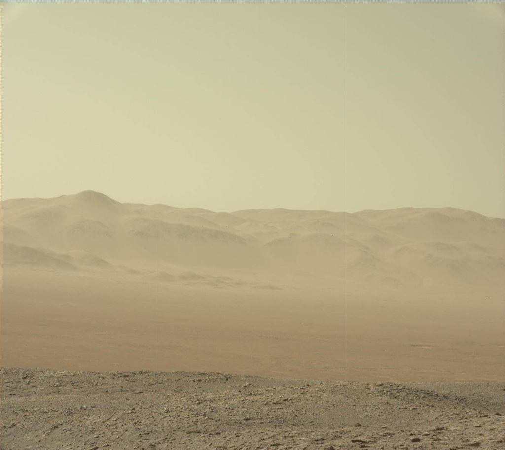 Curiosity escalade le Mont Sharp